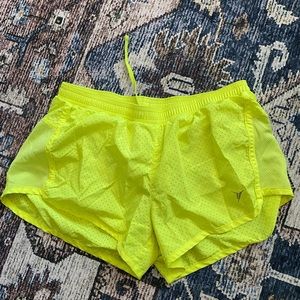 Old Navy Active Shorts 🏃‍♀️